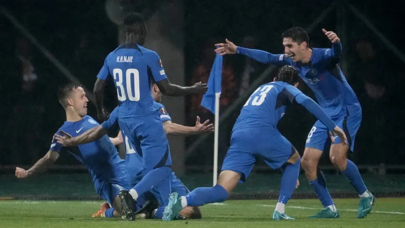 Fudbaleri RFS Rige proslavljaju gol