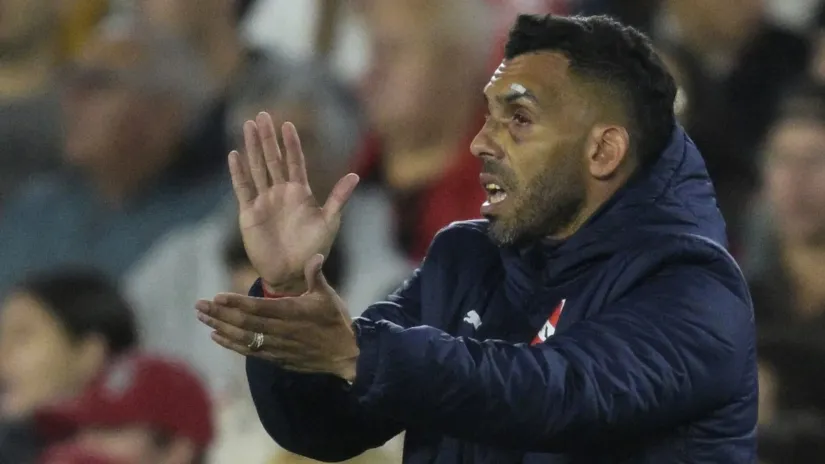 Karlos Tevez (©AFP)