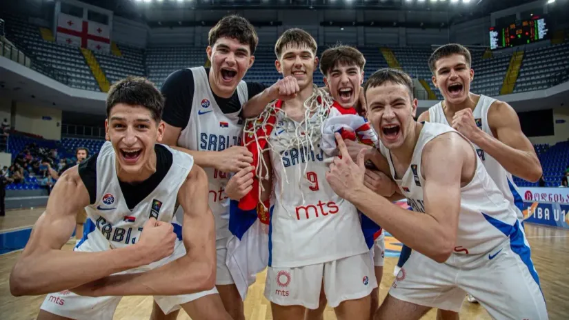 Slavlje kadeta Srbije (©FIBA Basketball)
