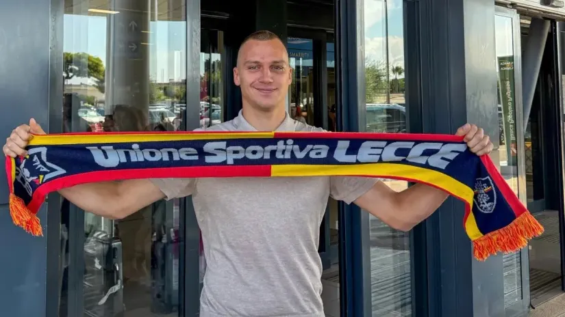 Nikola Štulić (@Officialuslecce)