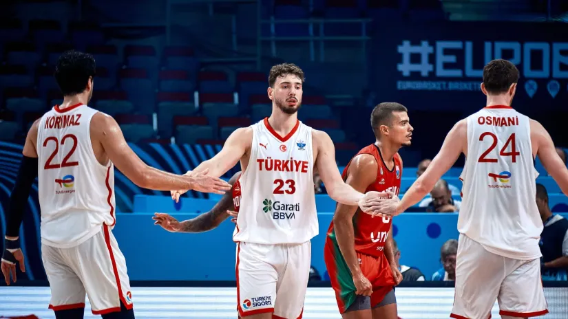 Furkan Korkmaz, Alperen Šengun i Erdžan Osmani (FIBA)