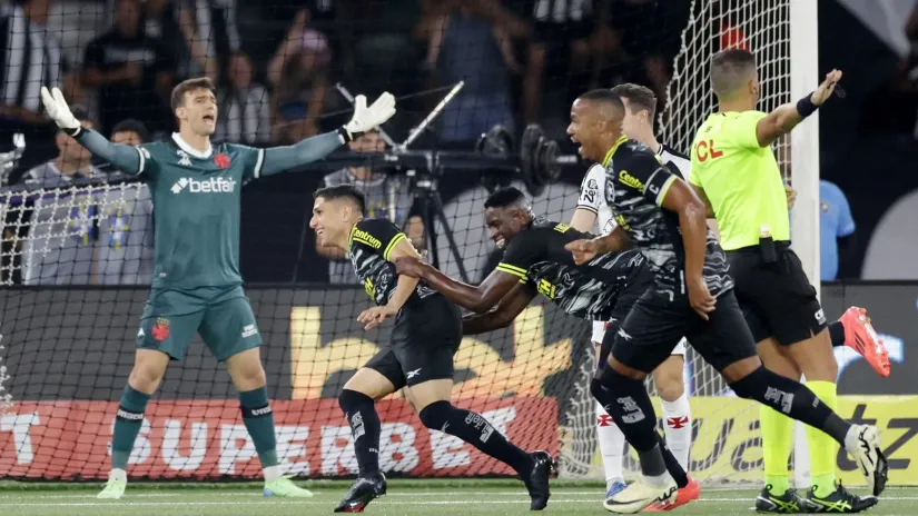 Džeferson Savarino (Botafogo) proslavlja gol protiv Vasko da Game