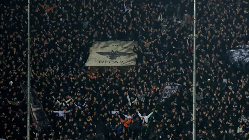 Navijači PAOK-a (©Reuters)
