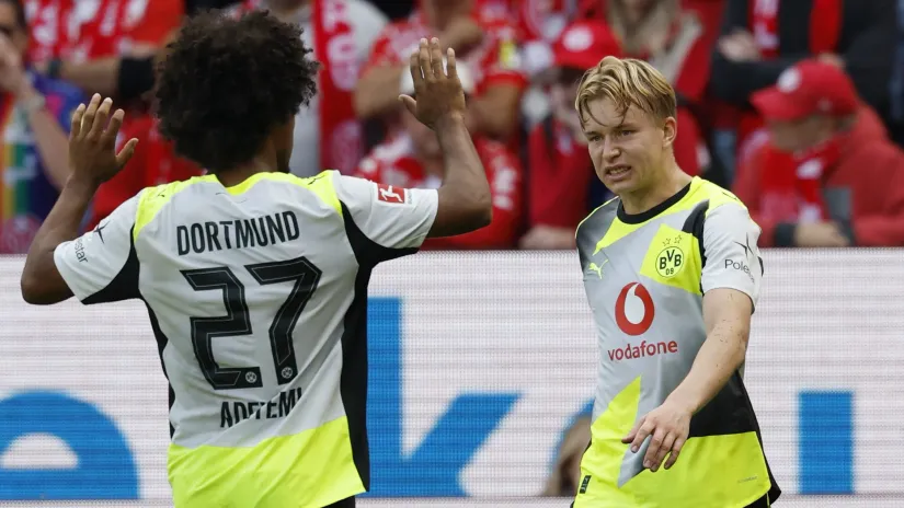 Adejemi i Svenson (Reuters)