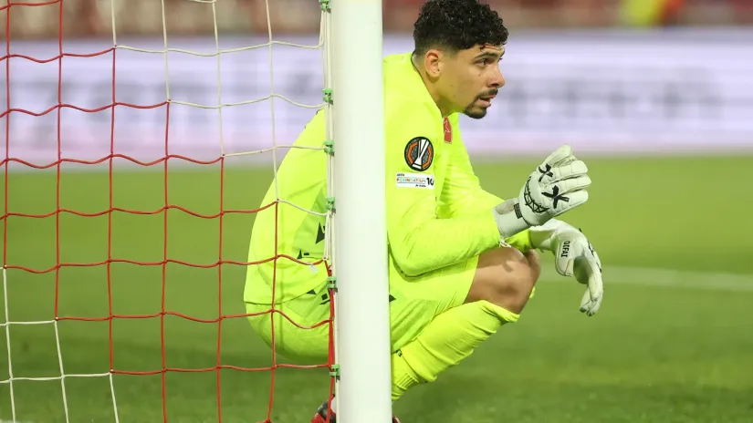 Golman Crvene zvezde Mateus
