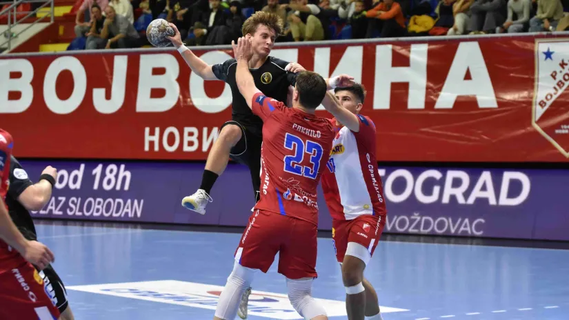 Leo Feješ u duelu sa Vojvodinom (©ARKUS liga)