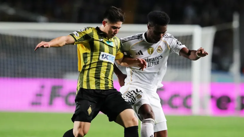 Dastan Satpajev protiv Real Madrida (©Reuters)