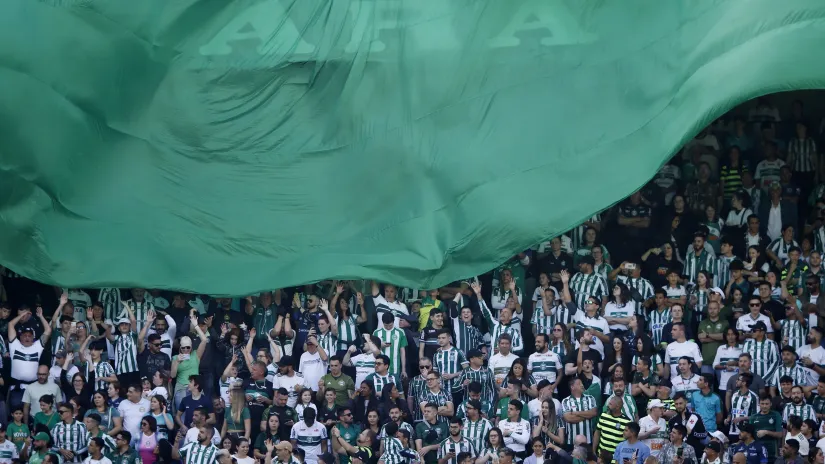 Navijači Koritibe (©Reuters)