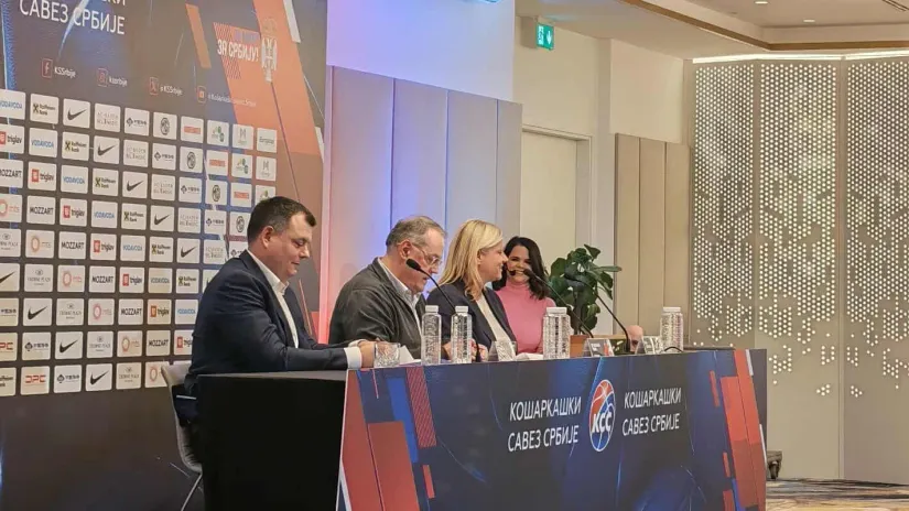 Detalj sa konferencije za novinare