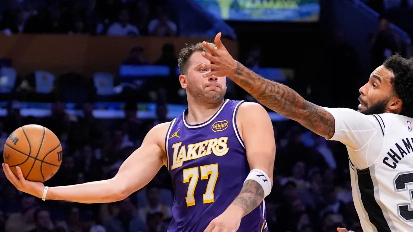 Luka Dončić (Guliver/AP Photo/Mark J. Terrill)