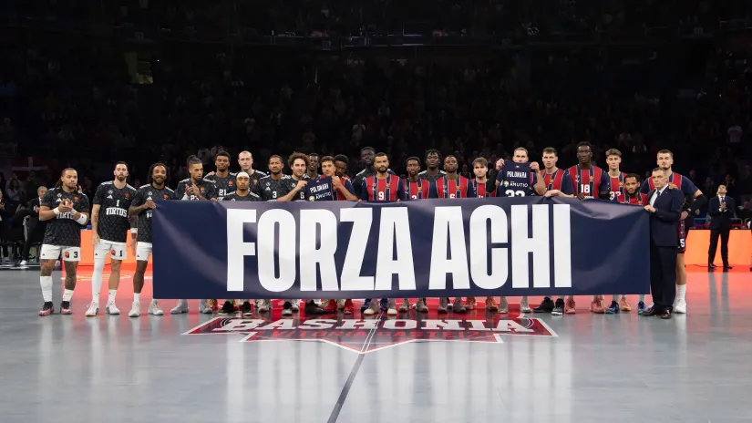 Detalj pre početka utakmice u Vitoriji (©Baskonia)