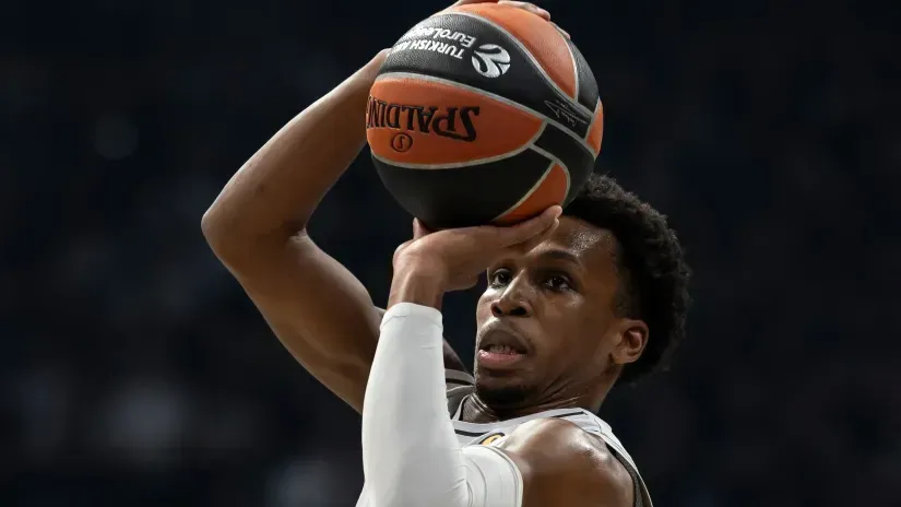 Ti Džej Šorts (© Starsport)