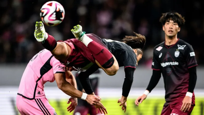 Fudbaleri Visel Kobea (©AFP)