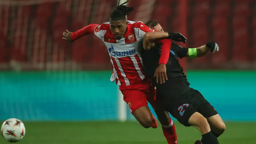 Učena ruši Olarua (©Star Sport)