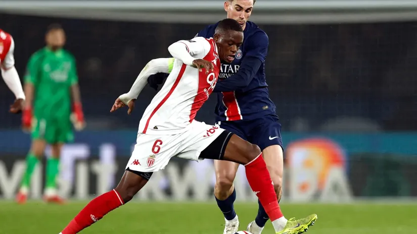 Denis Zakarija (Monako) i Fabijan Ruiz (PSŽ)