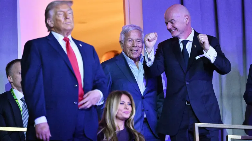 Donald Tramp i Đani Infantino bili su veseli tokom ceremonije žreba (©Reuters)
