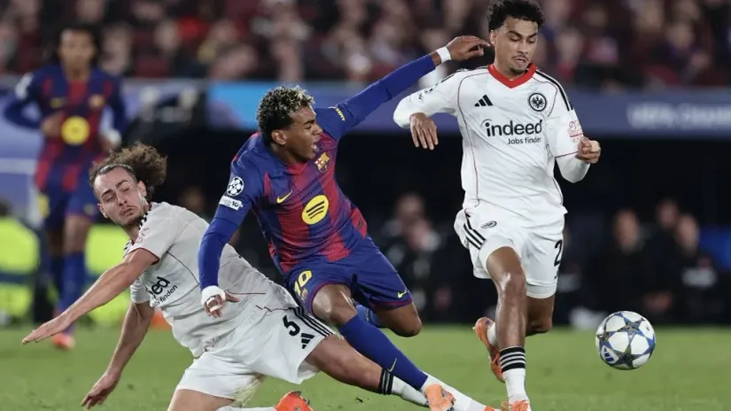 Lamin Jamal na meču sa Ajntrahtom (@AFP)