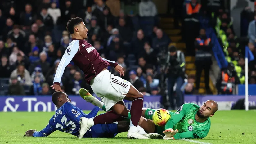 Oli Votkins pogađa protiv Čelsija (©Reuters)