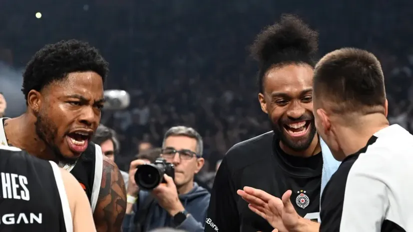 Tajrik Džons i Džabari Parker (©MN Press)