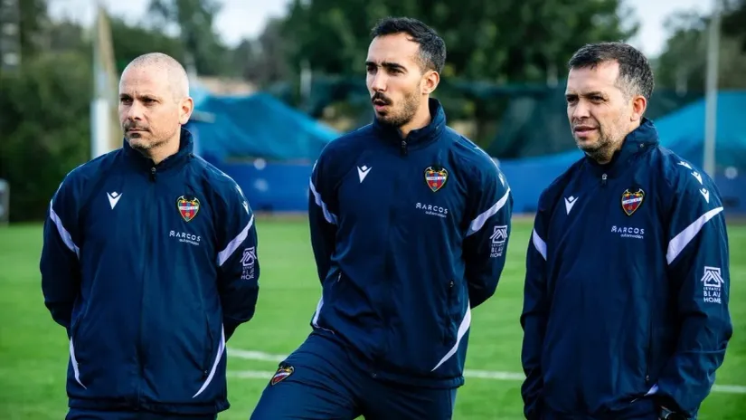 Žoze Kosta, Rui Kunja i Luis Kastro (©Levante UD)