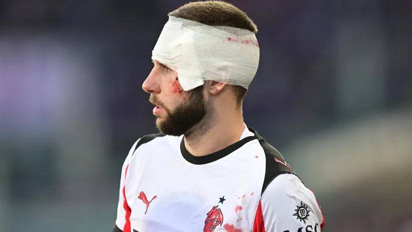 Strahinja Pavlović na utakmici u Firenci (©Reuters)