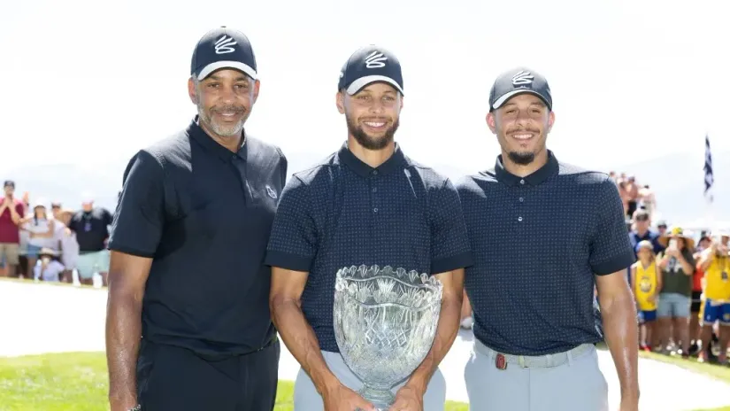 Del, Stef i Set Kari (AFP)