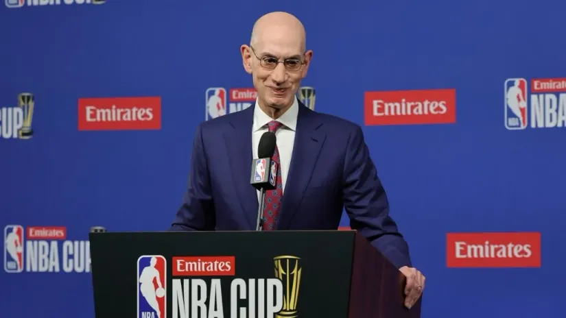 Adam Silver (©AFP)