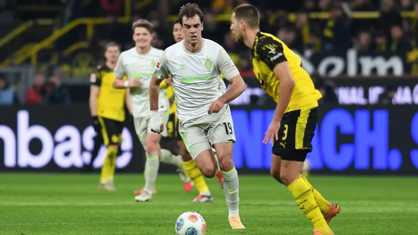 Jovan Milošević u dresu Verdera (©Guliver/Ralf Treese/DeFodi Images)