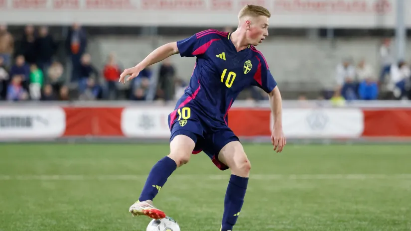 Bendžamin Brantlind u dresu kadetske reprezentacije Švedske (©Guliver)