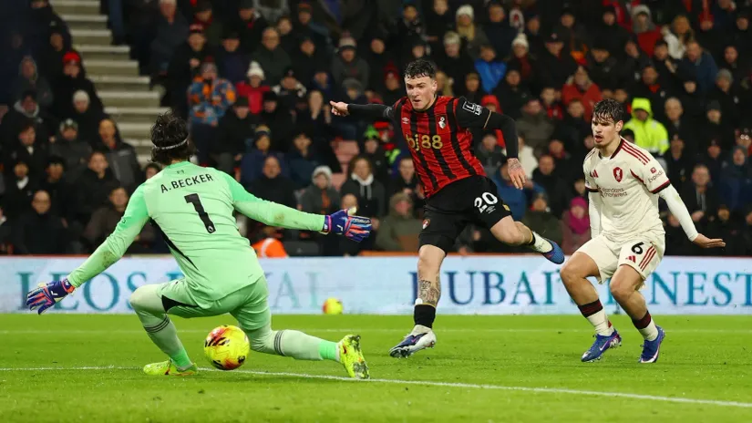 Gol Aleksa Himenesa protiv Liverpula (©Reuters)