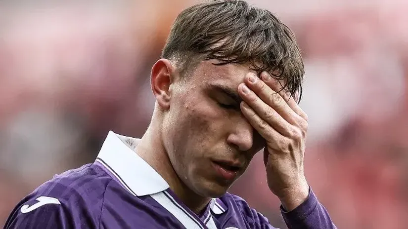 Reakcija Mihajla Cvetkovića posle pogođene stative protiv Standarda (©AFP)