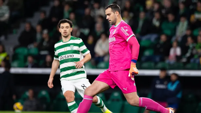 Lazar Carević protiv Sportinga (Gulliver, ©Diogo Sautchuk)