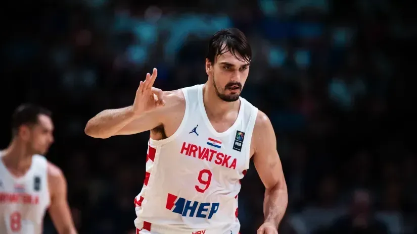 Dario Šarić (Foto: FIBA)