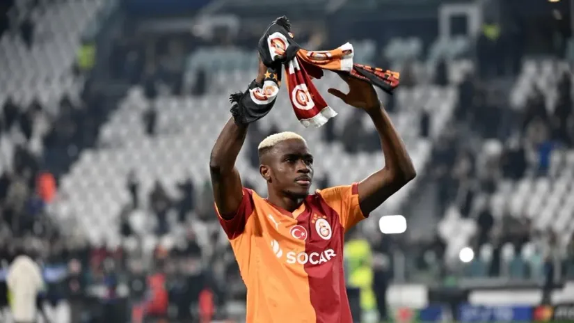 Viktor Osimen (©AFP)