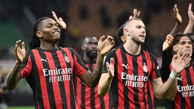 Rafael Leao i Strahinja Pavlović (©AFP)