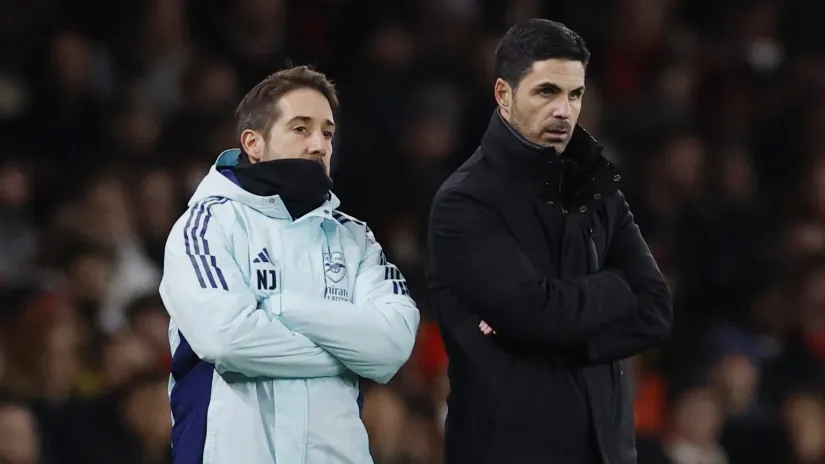 Nikolas Žover i Mikel Arteta (©Reuters)