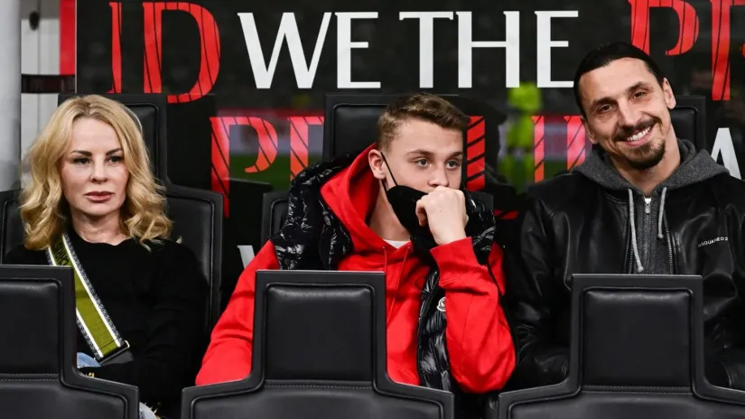 Porodica Ibrahimović: Helena, Maksimilijan i Zlatan (©AFP)