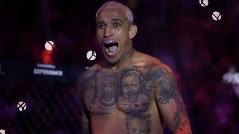 Čarls Oliveira (©AFP)