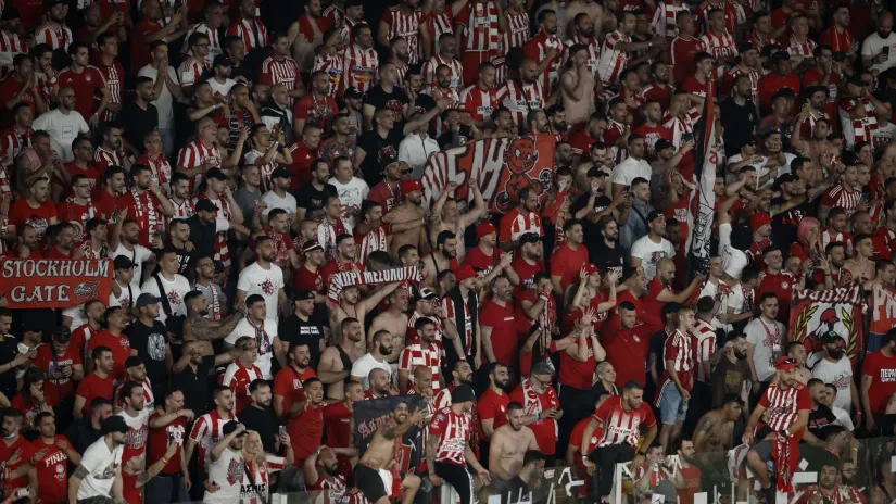 Navijači Olimpijakosa (©Reuters)