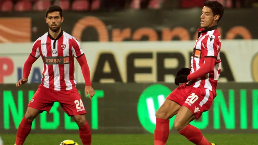 Fudbaleri Dinama iz Bukurešta (©Guliver/Aleksandar Đorović)