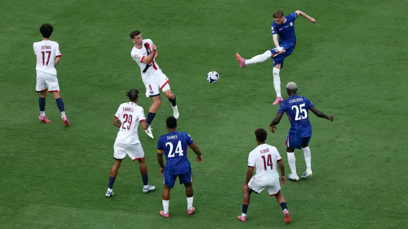 Kol Palmer u duelu sa Parižanima pre osam meseci u Njujorku (©Reuters)