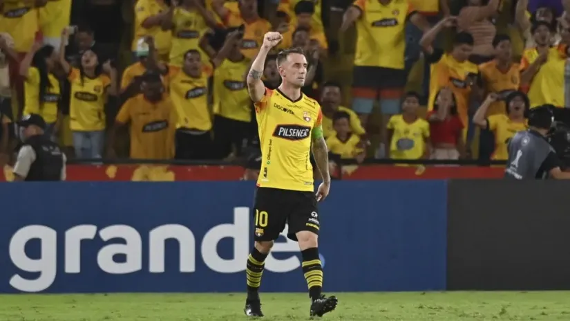 Damijan Dijaz u dresu Barselone iz Gvajakila (©AFP)