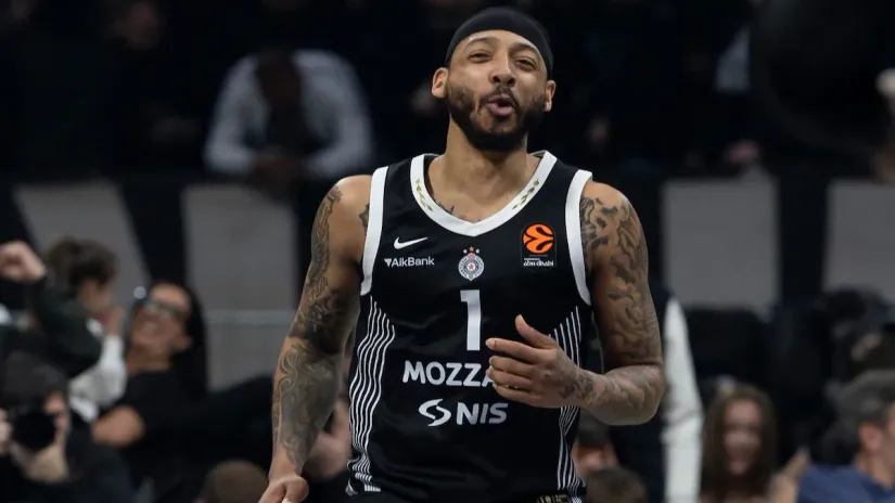 Karlik Džons (© Starsport)