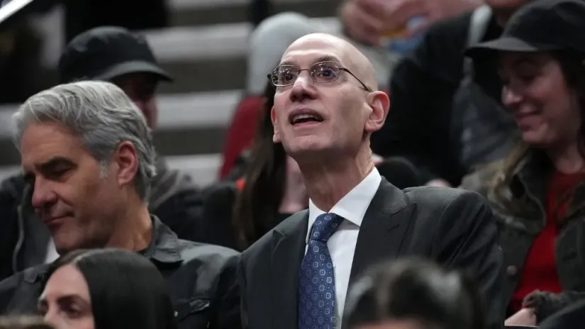 Adam Silver (©AFP)