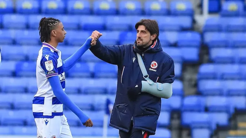 Majkl Olis i Veljko Paunović (©Guliver Images/xPhilxDuncanx PSI-12072-0031)