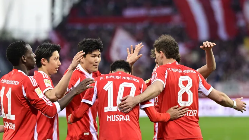 Slavlje fudbalera Bajerna (©Reuters)