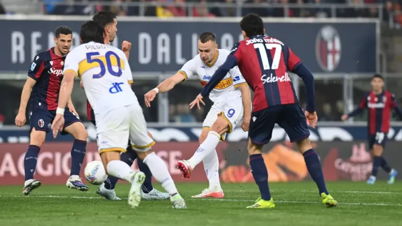 Nikola Štulić šutira (Gianluca Ricci/Guliver)