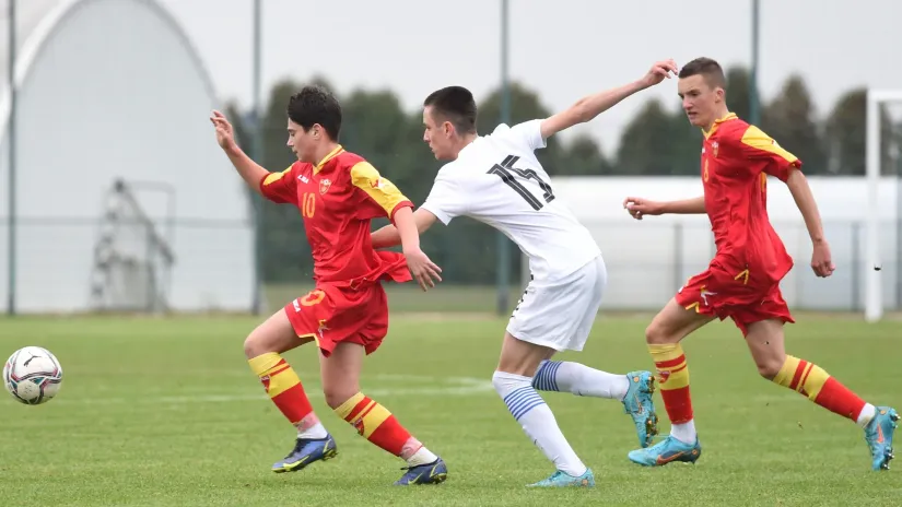 Petar Ražnatović dok je igrao za U15 selekciju Crne Gore (©MN Press)