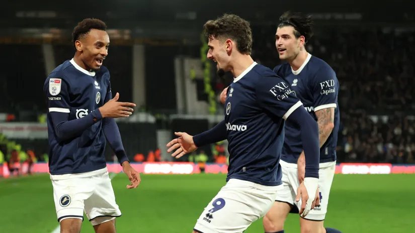 Mihailo Ivanović sa saigračima (©Reuters)