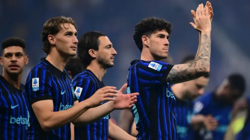 Espozito, Darmijan, Bastoni (©AFP)